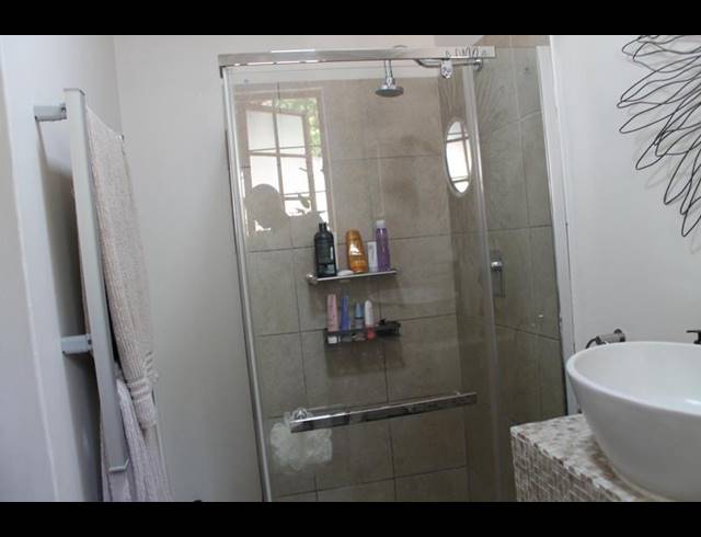 6 BEDROOM HOUSE FOR SALE IN KENSINGTON